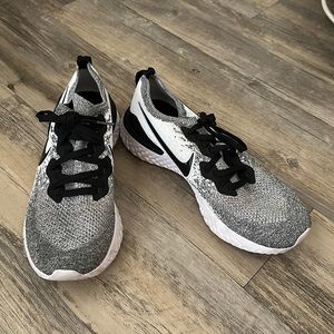 Nike Epic React Flynit